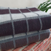  140*205 - Бело-серо-бордовая клетка крупная О-2